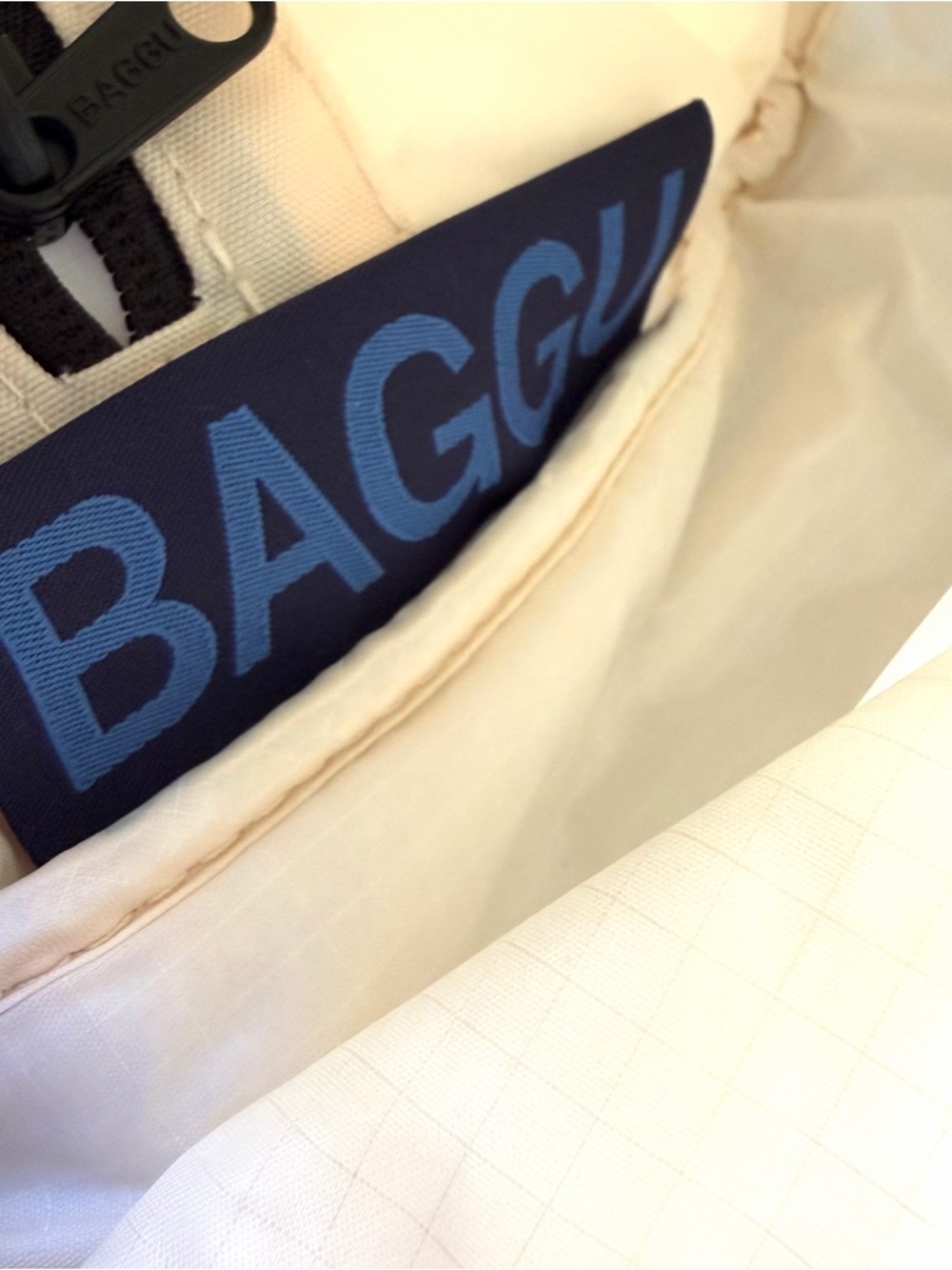 BAGGU Mini Nylon Shoulder Hobo Bag Ivory - Picture 10 of 16